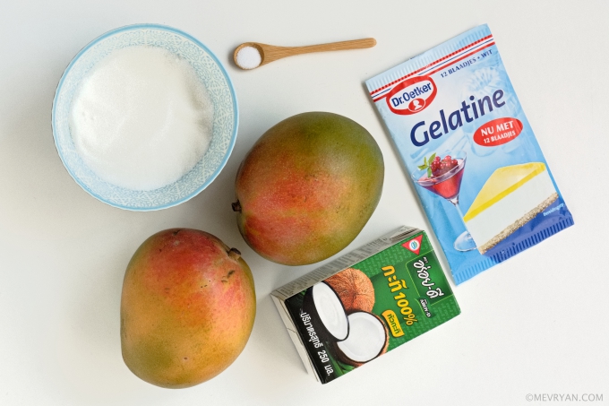 Foto ingrediënten voor mango pudding